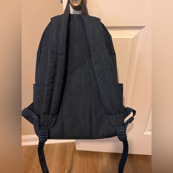 Herschel backpack navy - Picture 4 of 7